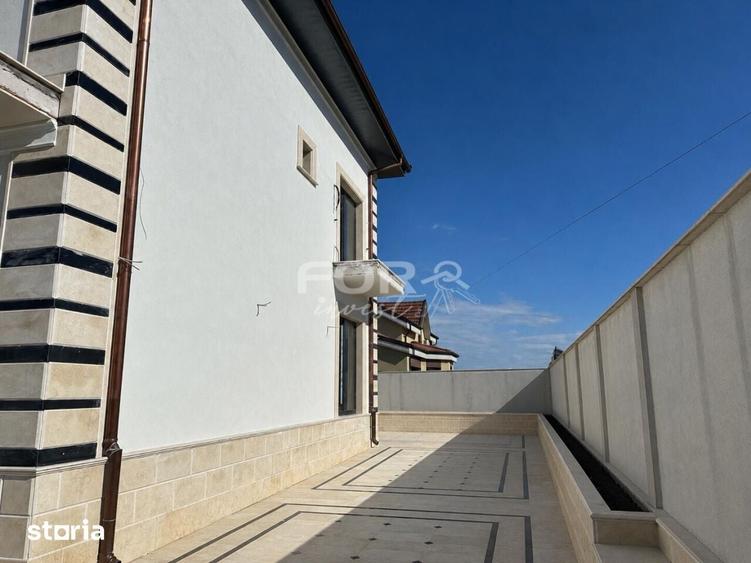 Casă cu 6 camere cu Teren 409 Mp în Central