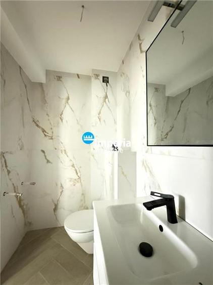 Apartament cu 3 camere decomandat în Copou