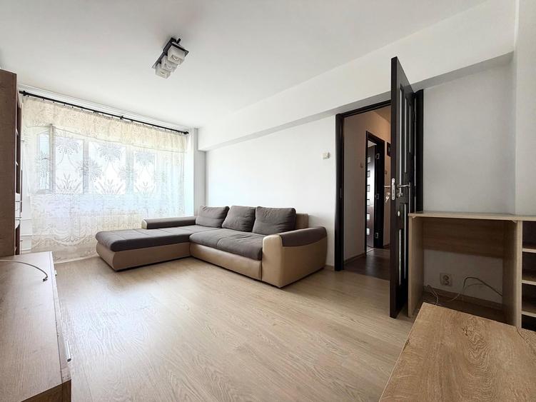 Apartament cu 2 camere decomandat în Drumul Taberei