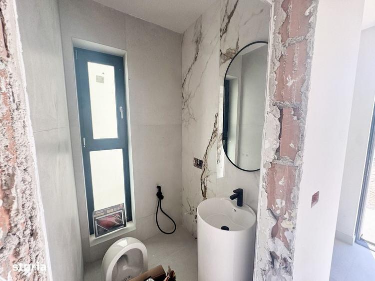 Casă cu 4 camere în Central