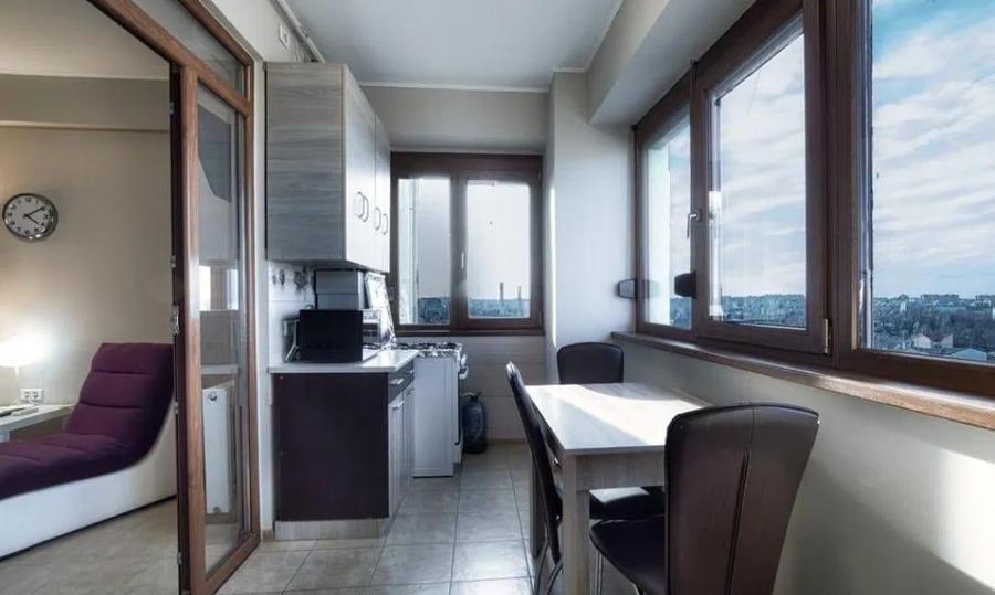 Apartament cu 2 camere decomandat în Delfinariu