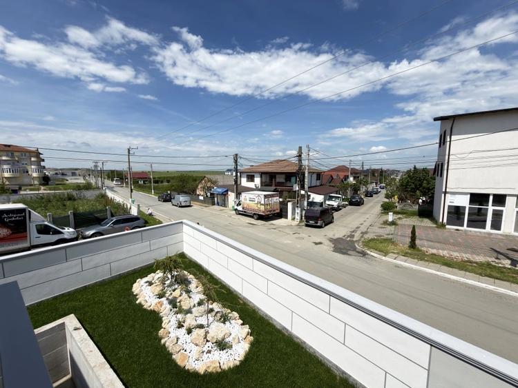 Casă individuală cu 4 camere cu Canalizare în Cumpăna