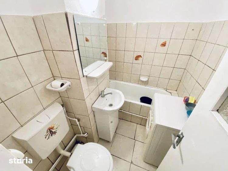 Garsonieră decomandată în Central