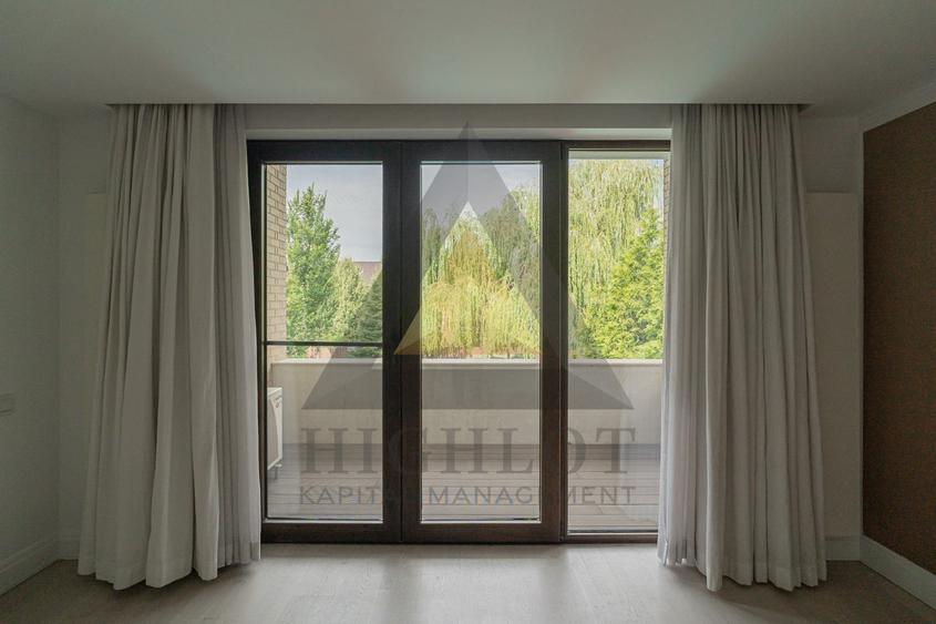Duplex cu 10 camere cu Piscina în Pipera
