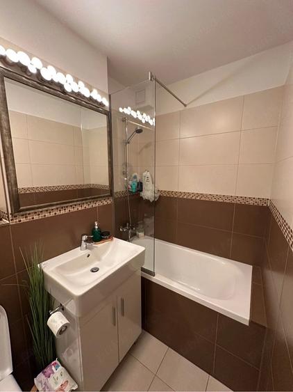 Apartament cu 3 camere decomandat în Dacia
