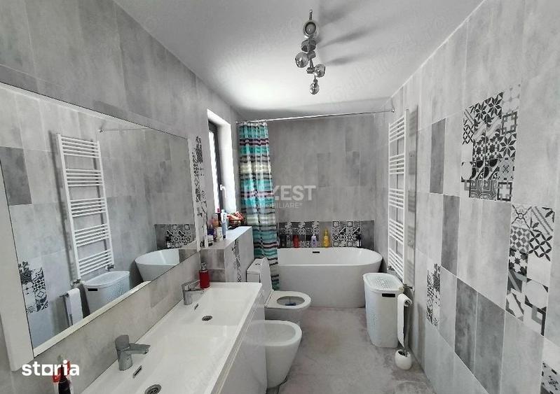 Casă cu 4 camere cu Teren 200 Mp în Rediu
