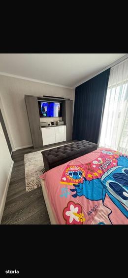 Casă cu 4 camere cu Teren 200 Mp în Central