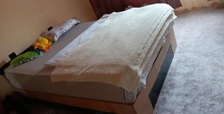 Casă cu 2 camere în Bănia