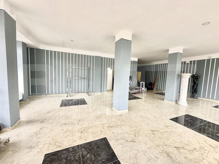 Spațiu comercial, de 350 mp, în Blaj