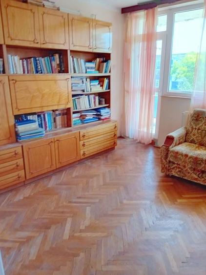 Apartament cu 3 camere decomandat în Țiglina 2