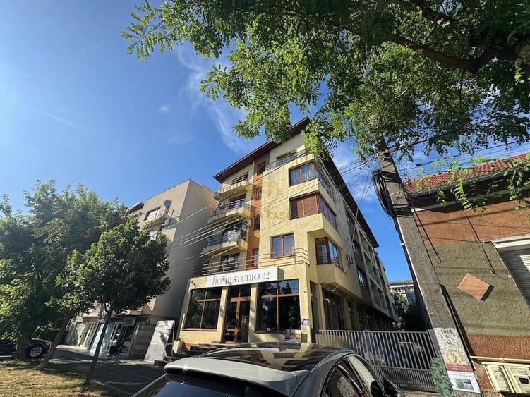 Apartament cu 3 camere decomandat în Nord