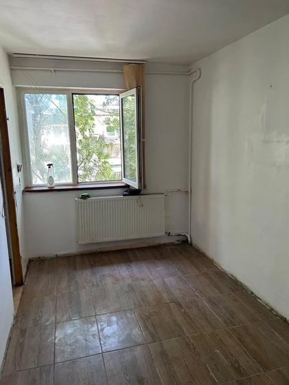 Garsonieră semidecomandată în Berceni