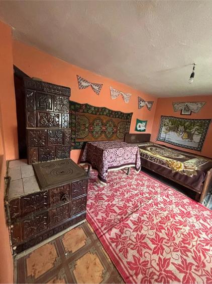 Casă cu 5 camere cu Teren 571 Mp în Central