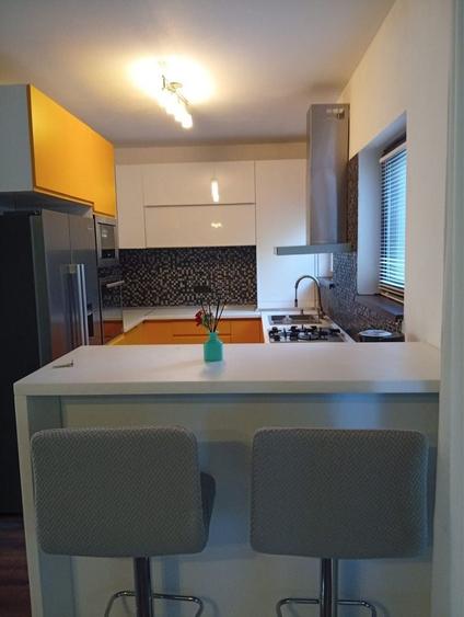 Casă cu 4 camere în Tunari