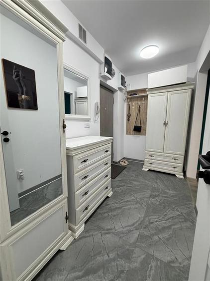 Apartament cu 2 camere decomandat în Tătărași