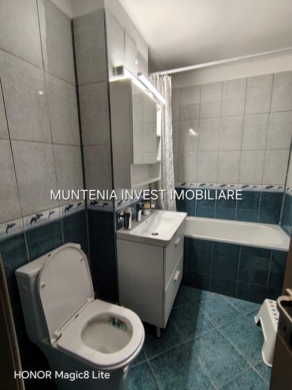 Apartament cu 3 camere decomandat în Teilor
