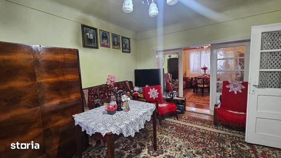 Casă cu 3 camere cu Teren 700 Mp în Central