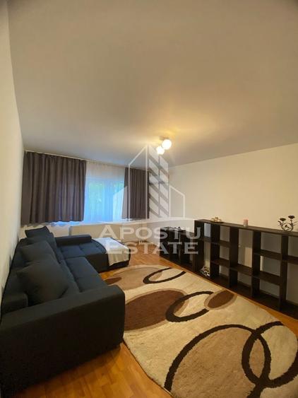 Apartament 2 camere , decomandat,zona Soarelui - 1