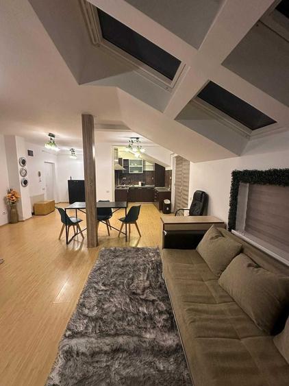 Apartament cu 3 camere decomandat în Ultracentral