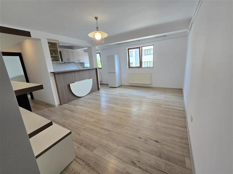 Apartament cu 2 camere decomandat, mobilat în Tudor Vladimirescu