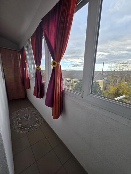 Apartament cu 2 camere semidecomandat în Paltin