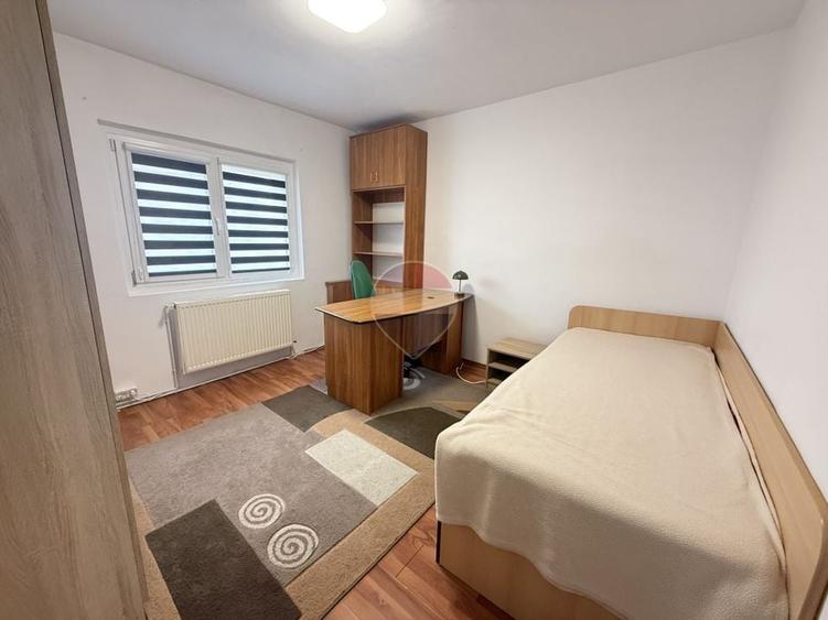 Apartament cu 3 camere decomandat, mobilat în Mănăștur