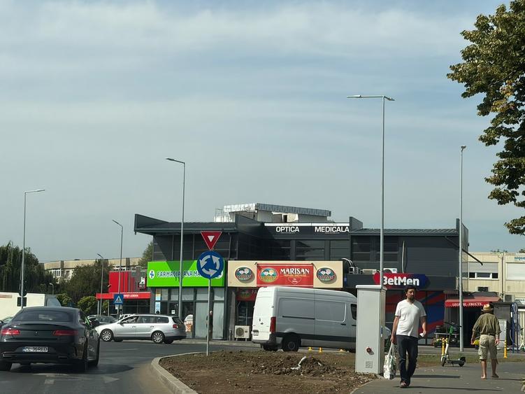 Spațiu comercial, de 495 mp, în Popești-Leordeni