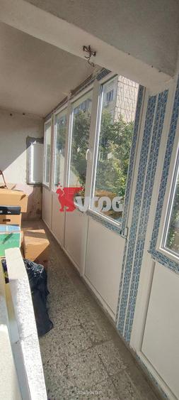 Apartament cu 3 camere semidecomandat în Dacia