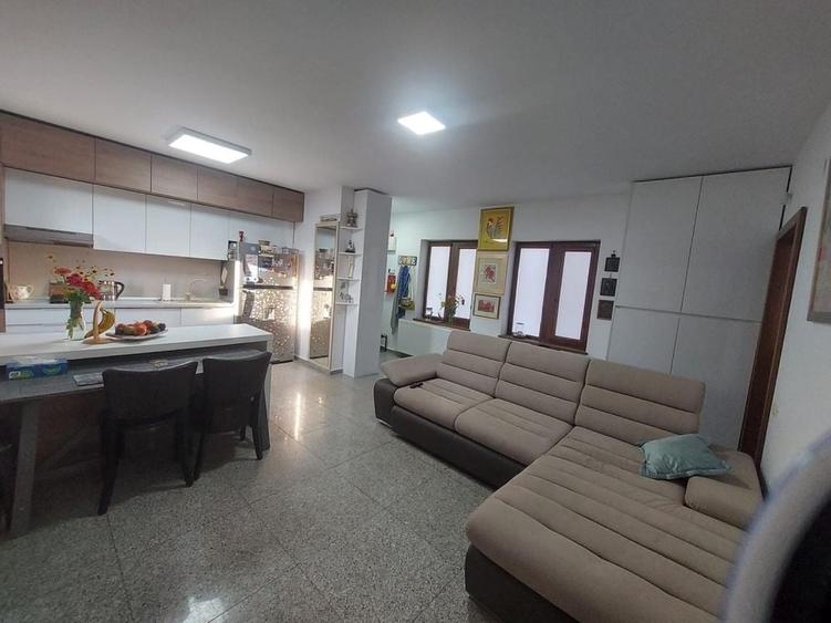 Apartament cu 2 camere nedecomandat în Central