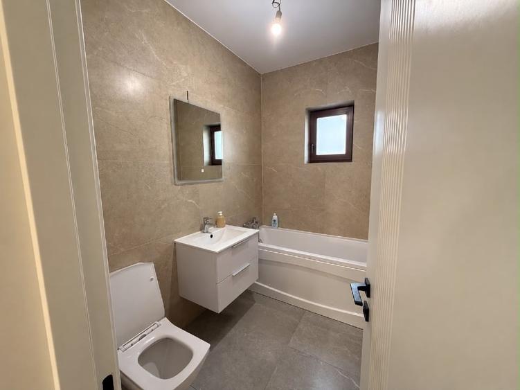 Casă individuală cu 4 camere cu Teren 330 Mp în Olteni