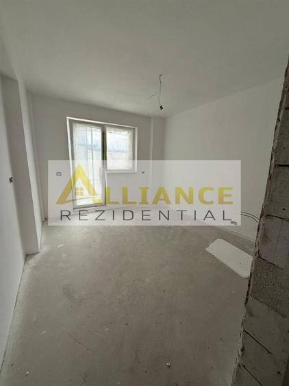 Apartament cu 3 camere decomandat în Berceni