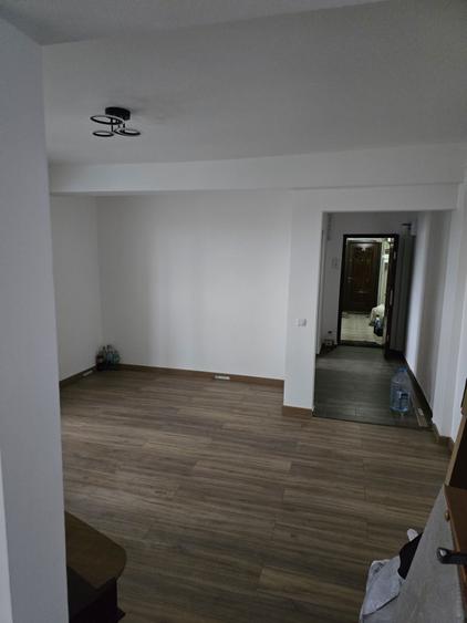 Vand apartament 2 camere - zona Hotel Select - 10