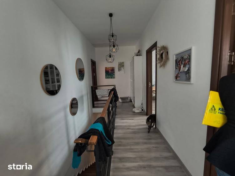Casă cu 4 camere cu Teren 250 Mp în Sud