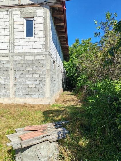Casă cu Teren 900 Mp în Havârna