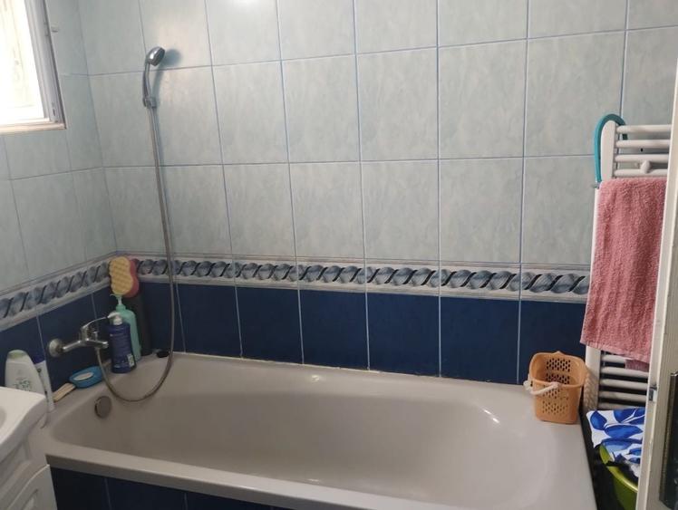 Apartament cu 2 camere semidecomandat în Florești