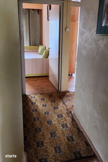 Apartament cu 3 camere în Traian