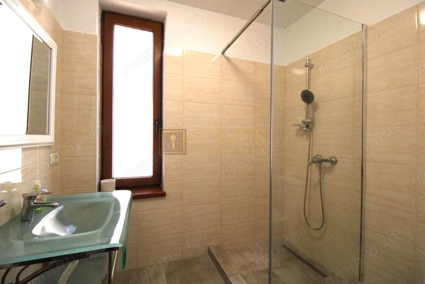 Casă cu Canalizare în Buziașului