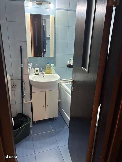 Apartament cu 2 camere decomandat în Titan