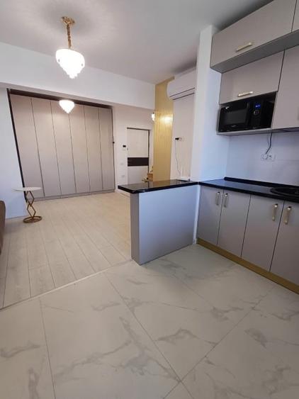 Apartament cu 2 camere decomandat, mobilat în Central