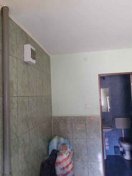 Apartament cu 2 camere decomandat în Petros