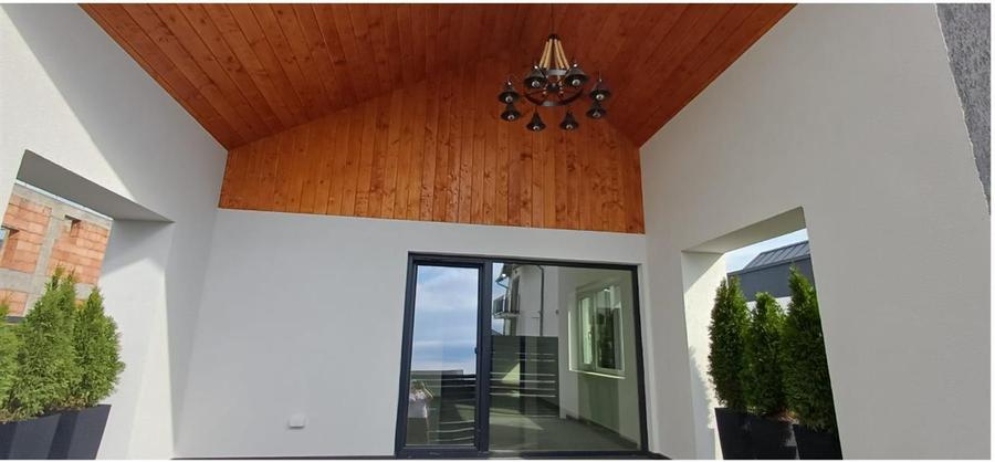 Casă individuală cu 3 camere cu Canalizare în Tărlungeni