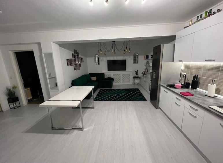 Apartament cu 3 camere în Spitalul Județean
