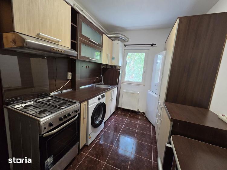 Inchiriez apartament 2 camere,etajul 2,Ared Uta - 8