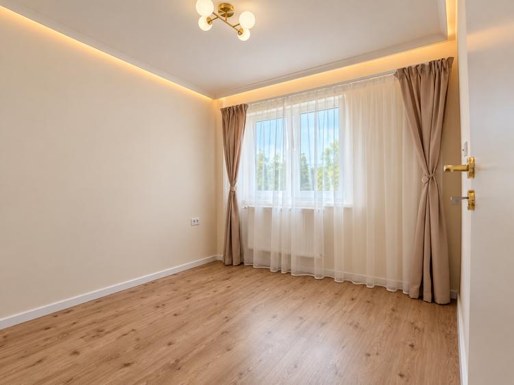 Apartament cu 3 camere semidecomandat în Drumul Taberei