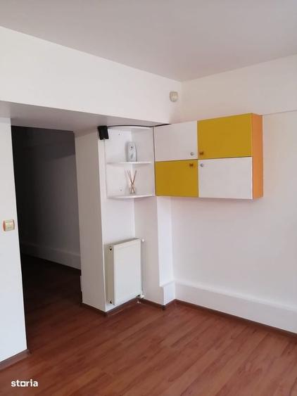 Spațiu comercial, de 65 mp, în Calea București