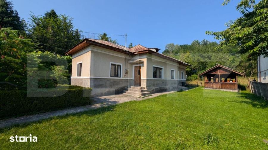 Casă cu 3 camere cu Teren 2180 Mp în Central