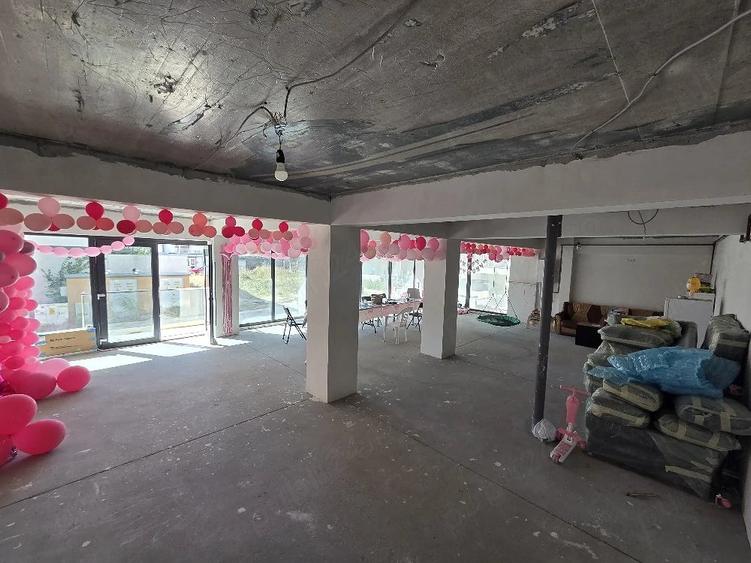 Spațiu comercial, de 98 mp, în Năvodari Tabără