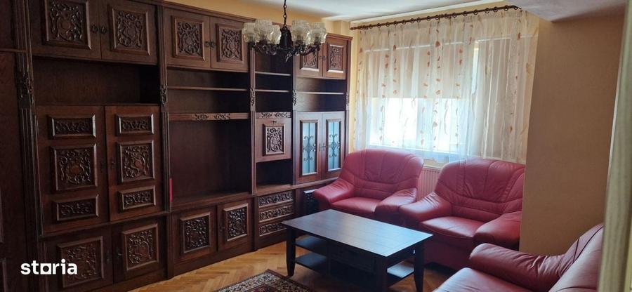 Apartament cu 2 camere decomandat în Roșia