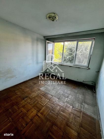Apartament cu 2 camere si balcon mare, Micro 3 pregatit ptr renovare - 6