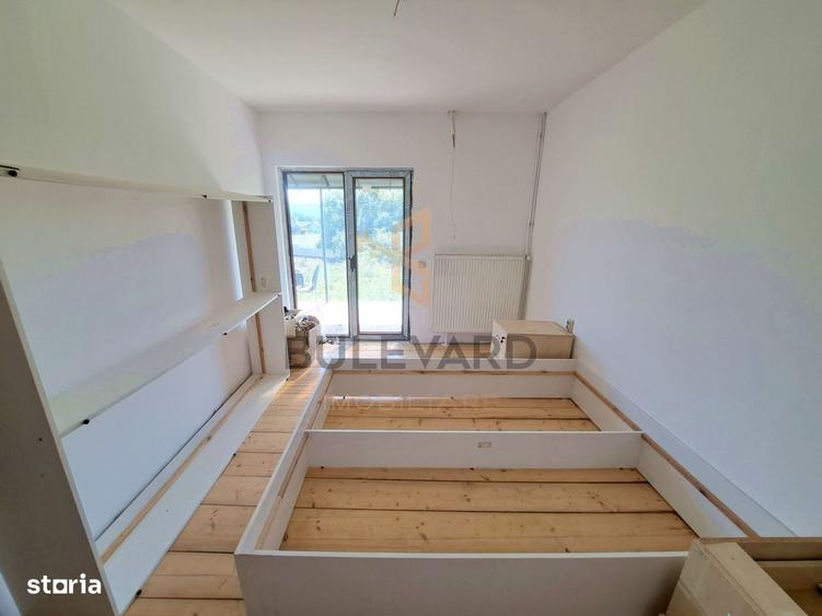 Casă cu 4 camere în Zimbor